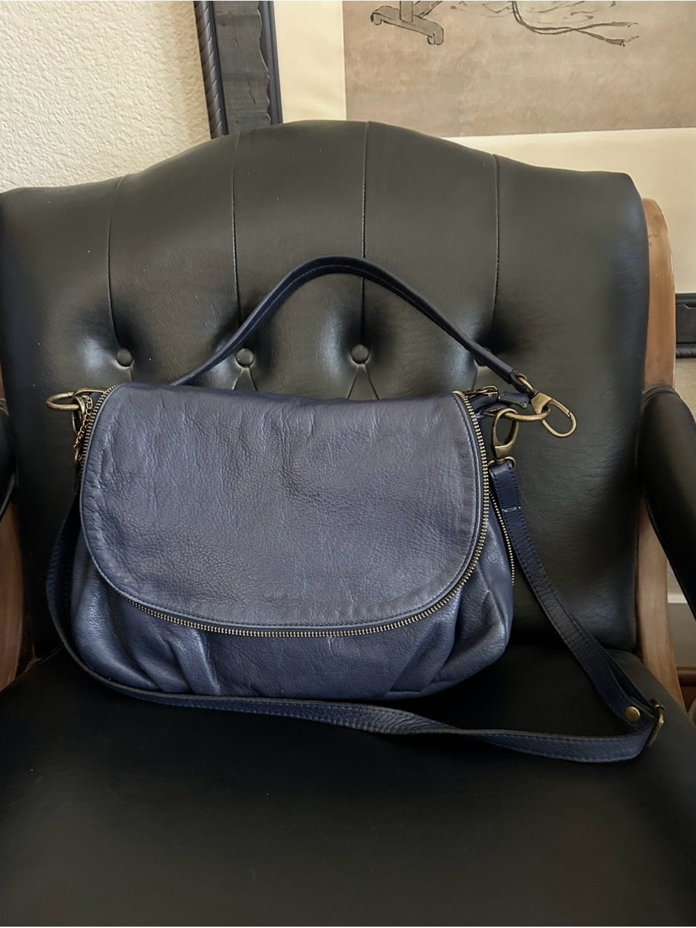 Made in Italy Sofia Cardoni Genuine Leather
Crossbody Flap Hobo Bag blue